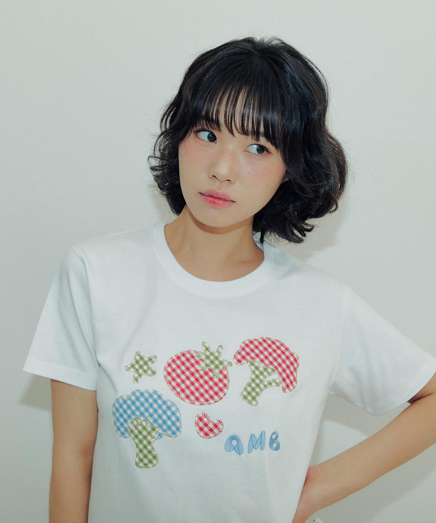 AMBLER Tomato Broccoli Duo Patch Check Patch Short Sleeve T-Shirt As1224 (White)