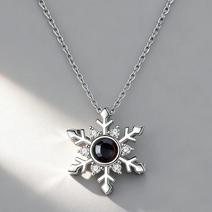 Snowflake Projection Necklace with Diamond Pendant - 100 Languages, Perfect for Mother's or Valentine's Day