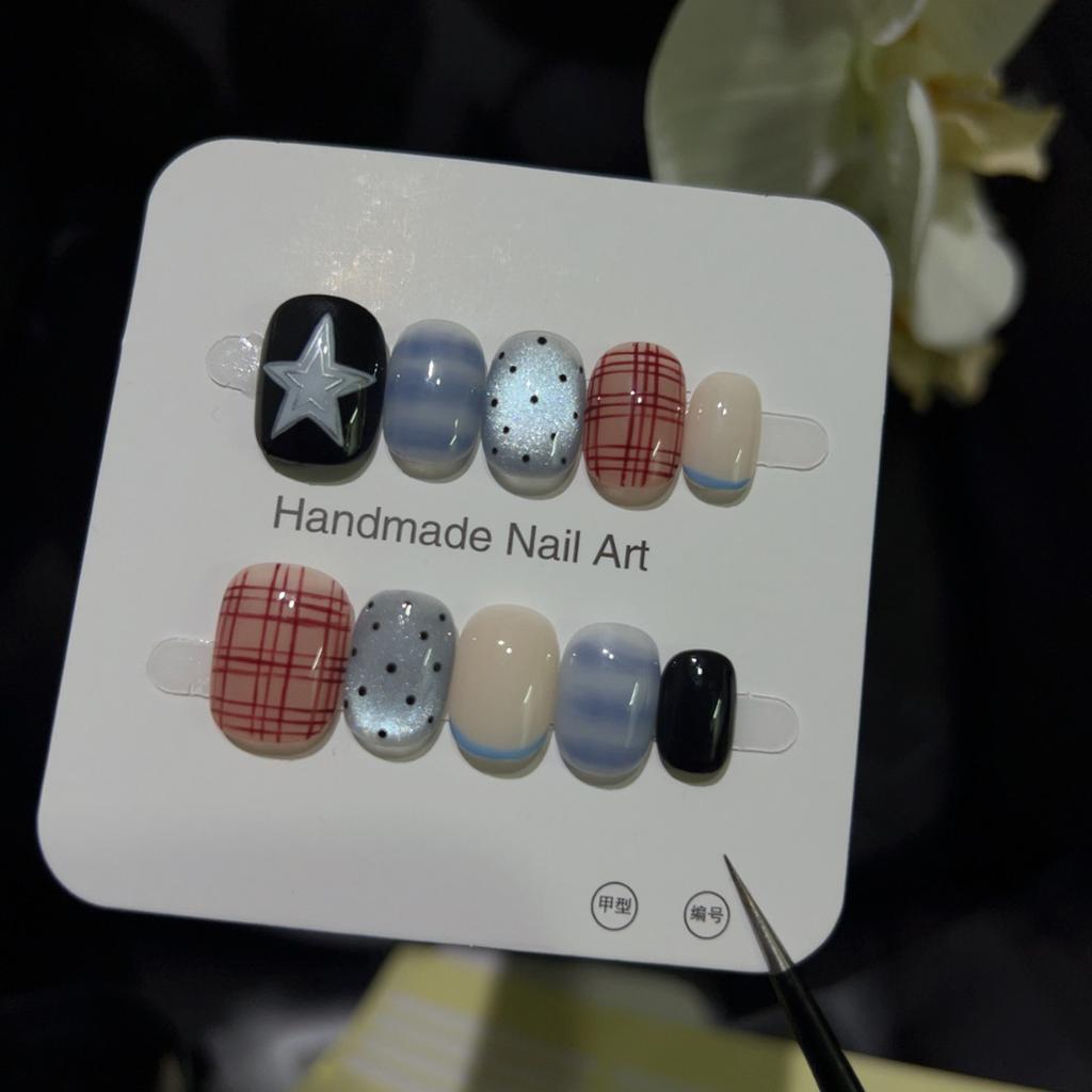 10 Pcs Short Handmade Press On Nails Instagram Minimalist Fashion Hand Painted Star Checkered Nail Tips For Girls