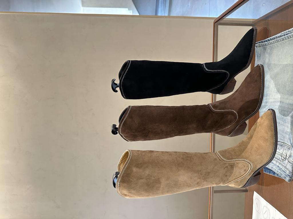 2025 European and American new fashionable metal pointed matte leather high boots thick heel sleeve thin western denim