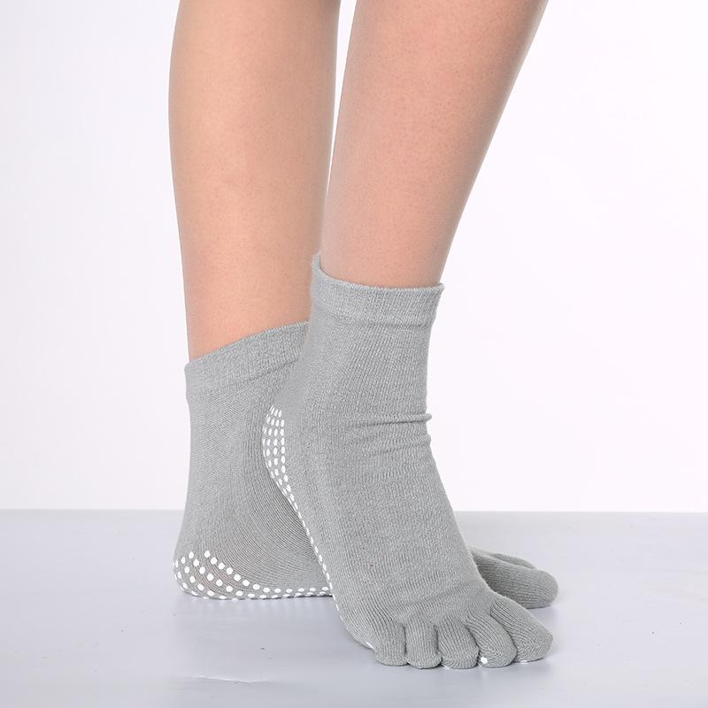 Women 5 Toes Yoga Gym Dance Sport Exercise Non Slip Massage Fitness Warm Socks
