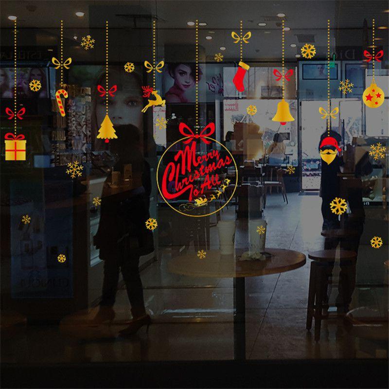 Klassische Weihnachtsfensteraufkleber mit Weihnachtsmann für eine magische Feiertagsatmosphäre