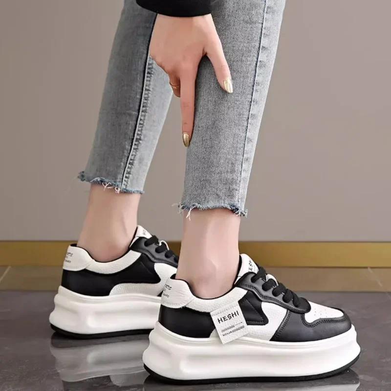 

Женская новая простая однотонная дизайнерская вулканизированная обувь весенней моды на толстой подошве для походов по магазинам и офиса, спортивная обувь 40