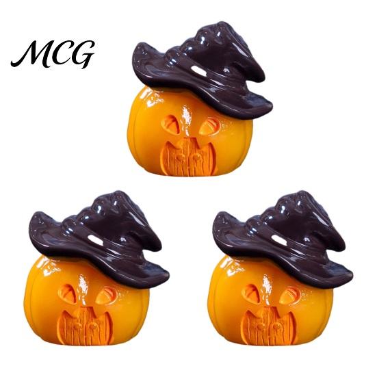 Small Halloween Collectible 3Pcs Mini Resin Figurines, Miniature Pumpkin Ghost Grim Reaper Party Decoration Castle Statue for Spooky Fairy Garden,