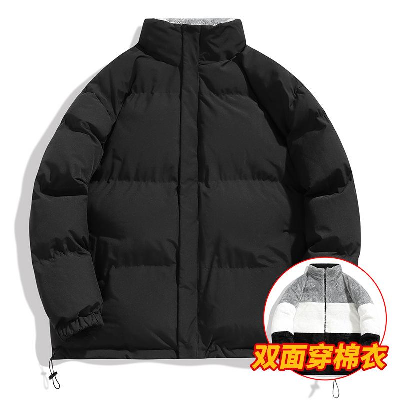 

Осенью и зимой 2025 года новый бренд Hong Kong Fengchao утеплен и имеет вельветовую подкладку, а теплый воротник-стойка выполнен в простом двустороннем дизайне. M