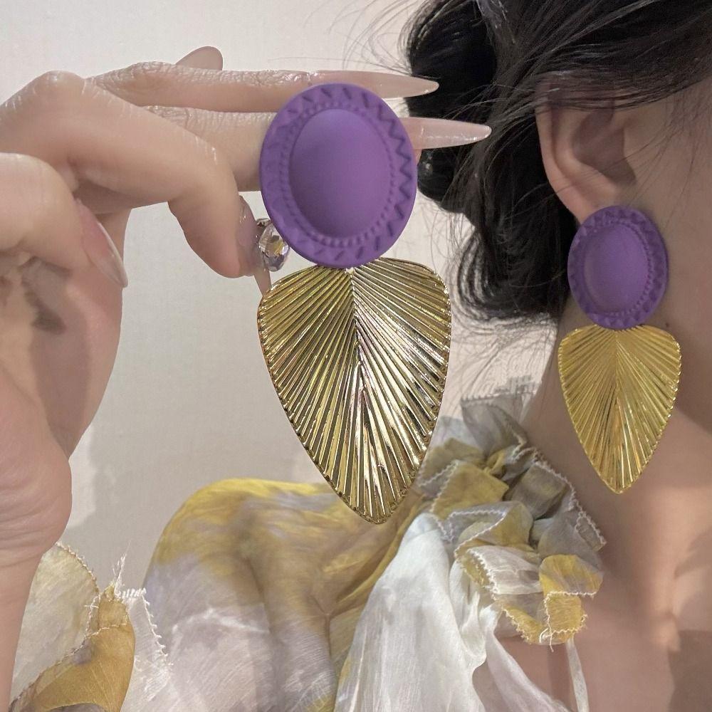 Chic Leaf Pendant Earrings Color Blocking Exaggerated Earrings Unique Vintage Drop Earrings  Party