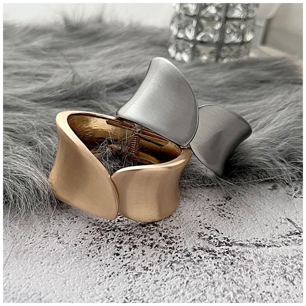 New Hinge Gold Bangle Metal Open Bracelet Jewelry Accessories Solid Color Chunky Bangle Bracelet Punk Alloy Irregular Wrist Cuff