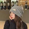 A New Japanese style Metal Logo Headwear Hat for Women A Laid Back and Cool Korean Style Autumn Cap for Men
