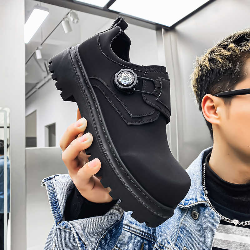 Mode Rutschfeste Schneeschuhe Herren Atmungsaktive Sneakers Vulkanisieren Schwarz Tennis Paar Mann Herren Freizeitschuhe Sport Damenschuhe Badkets