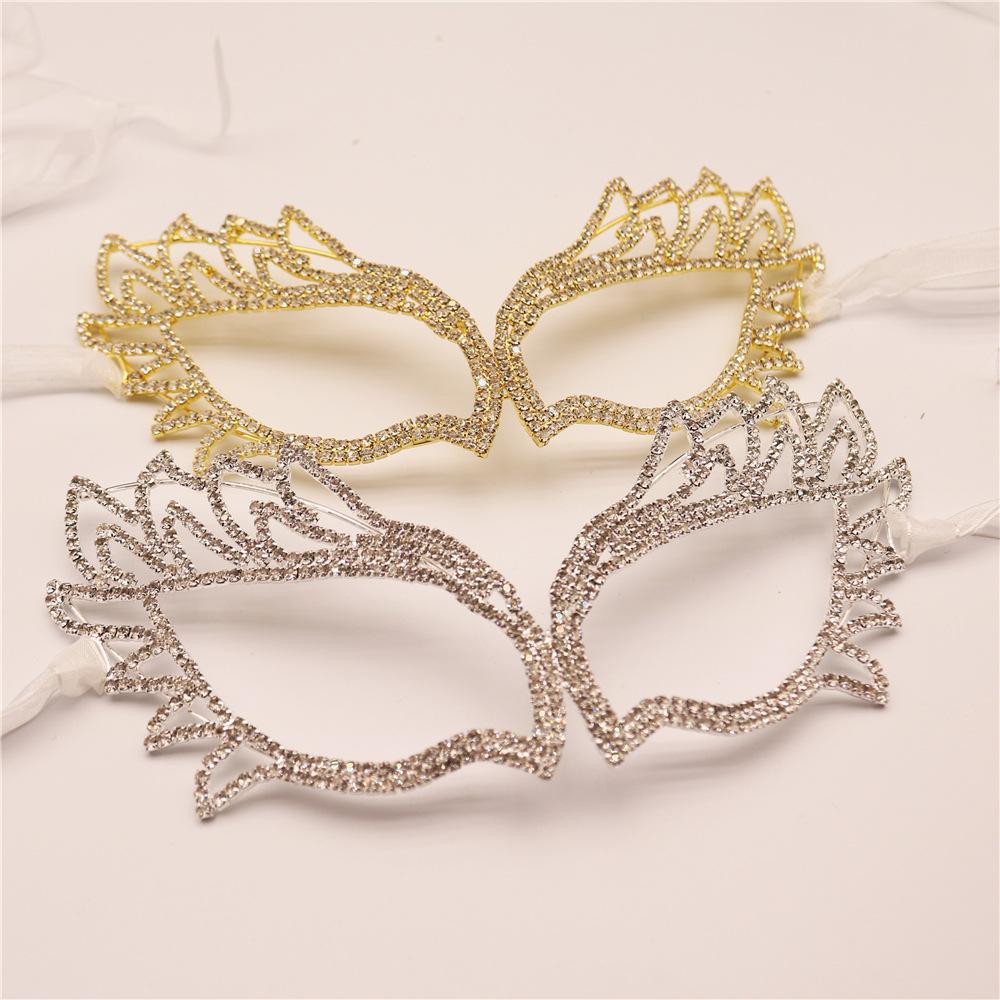 New Halloween Ball Half Face Mask Performance Eye Mask Party Masks Water Diamond Winged Facial Accessories