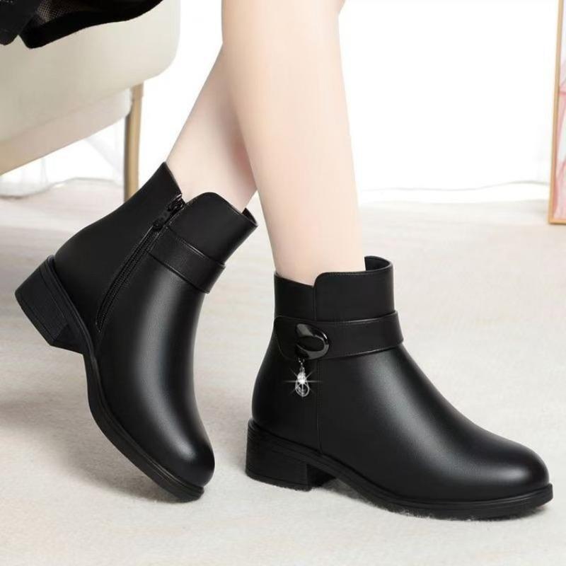New Temperament Low-heeled Soft-soled Women's Boots Winter Pointed Side Zipper Short Boots Versatile Velvet Inner Warm Boots
