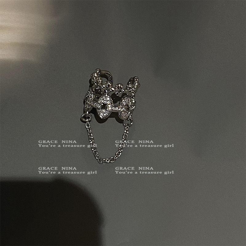 Цепочка с холодным ветром, серьги с бахромой, женские серьги без прокола, высококачественные нишевые серьги, новые модные клипсы на козелок.