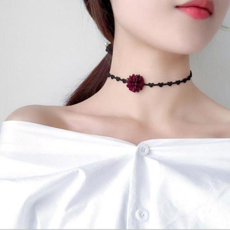 Collier ras du cou en velours en forme de cœur fait main: Collier Style Harajuku