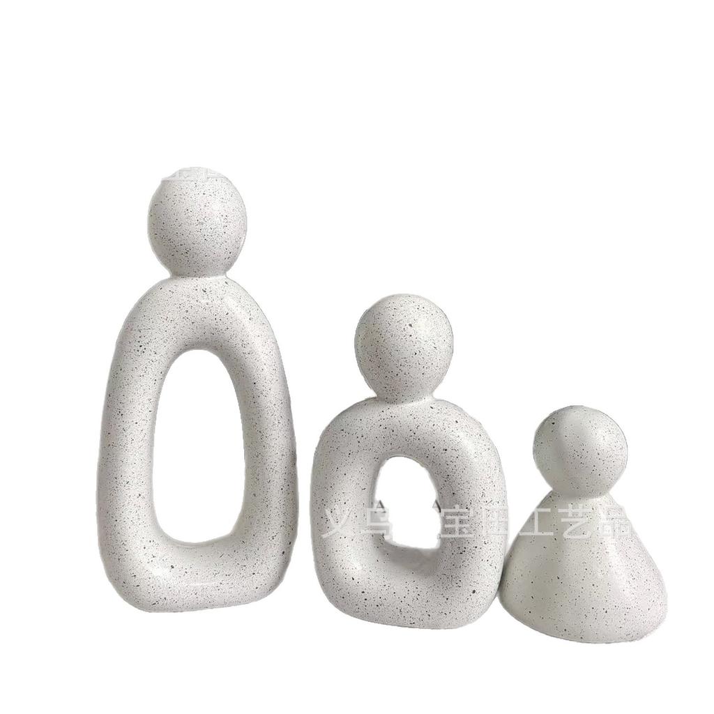 Modern minimalist resin abstract family of three ornaments office living room TV cabinet entrance decoration housewarming gift