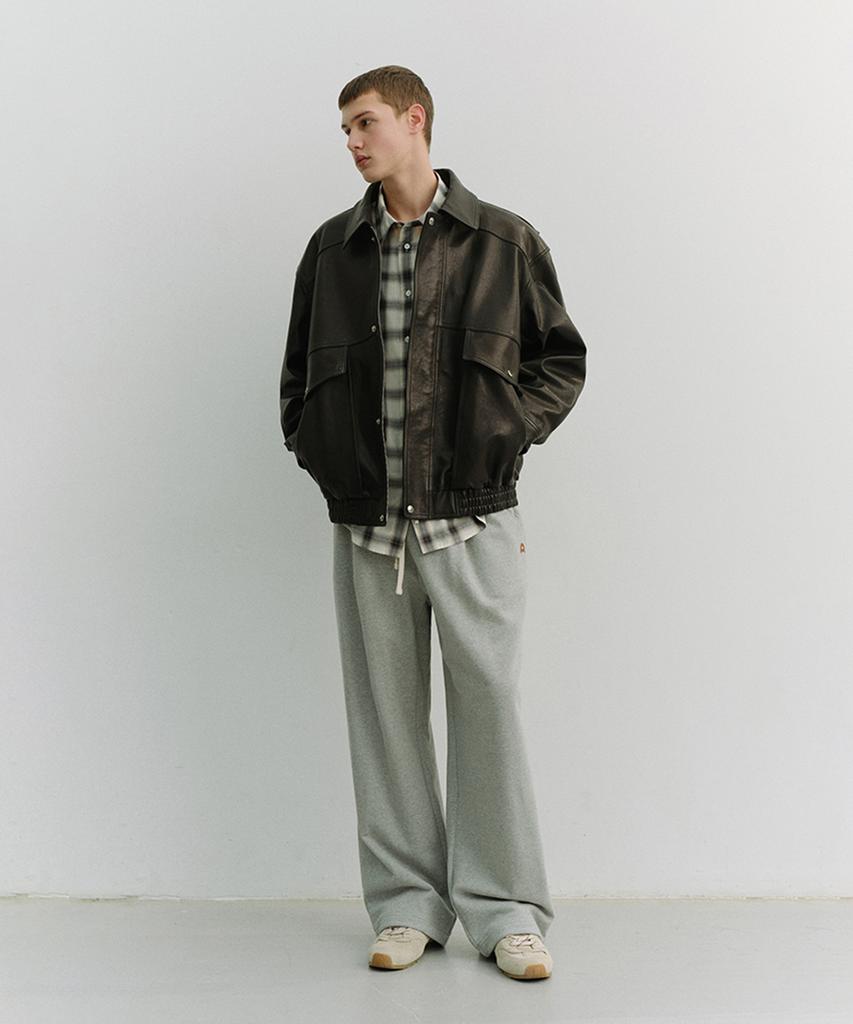 Deonseuteupomaen Leather Logo Wide Sweat Pants_Unisex_Udpa6A102_Melange Gray