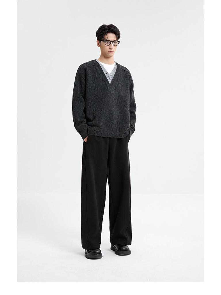 Men's Retro V-Neck Knit Sweater – Two-Piece Look, Casual Loose Fit, Long Sleeve Pullover for Autumn/Winter.