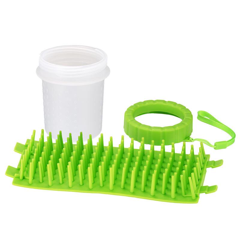 Portable Pet Paw Cleaning Set: Silicone Foldable Cup for Cats and Dogs