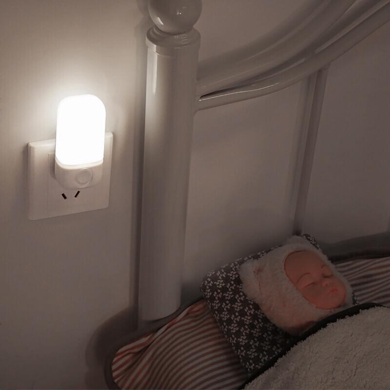 Plug-in LED Bedside Night Light