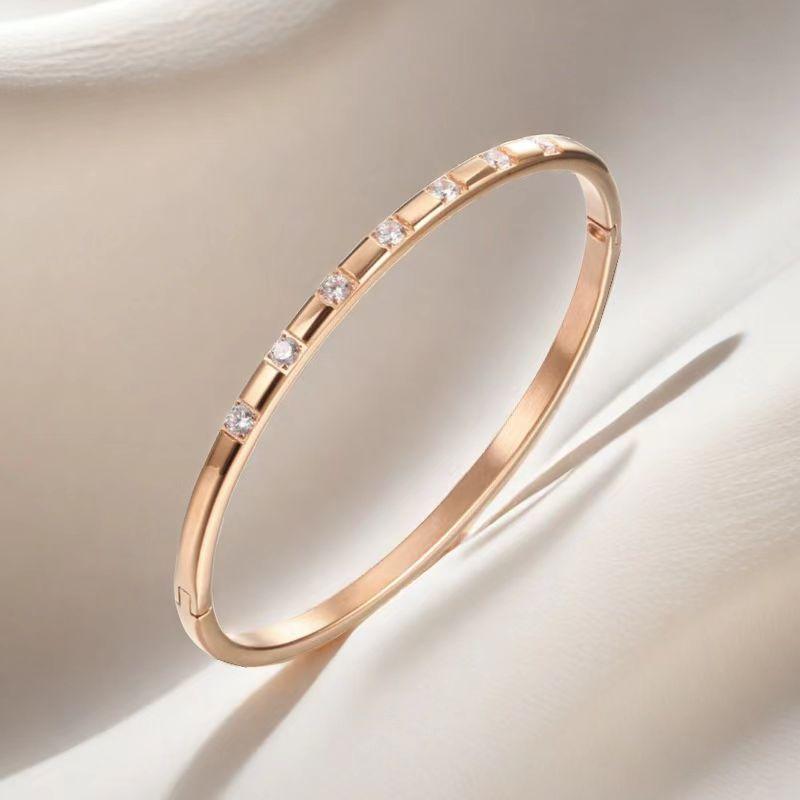 Korean Fashion Titanium Steel Zircon Bracelet for Accessories 18CM