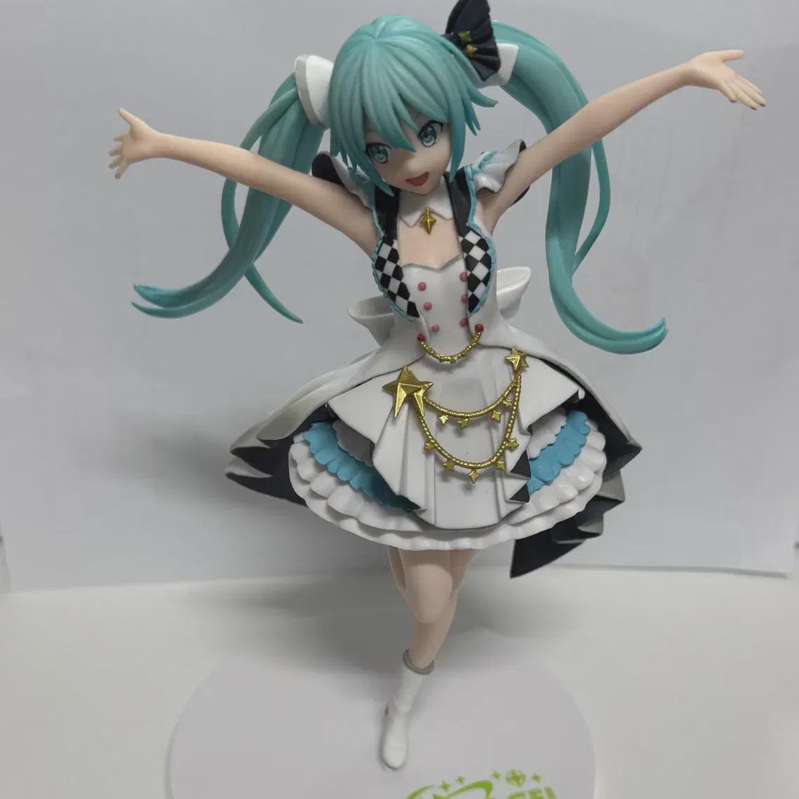 

Pseka Prosecca Momo Store Больше Магазин Фигурка Hatsunemiku