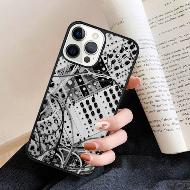 Vintage Synth Synthesizer Moog Print Phone Case Back Cover for iPhone 17 Air 16 15 14 13 11 12 Pro Max Plus Coque
