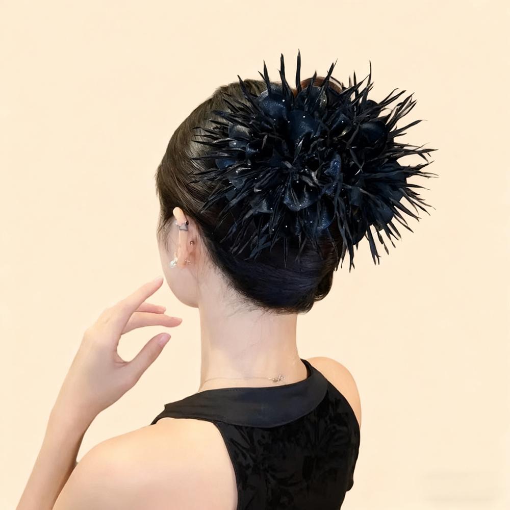 1pc New Simulation Hydrangea Large Acrylic Hair Claw Clip, Women'S Fashion Bohemian Style Hydrangea Flower Bun Hair Clip, Shark Clip