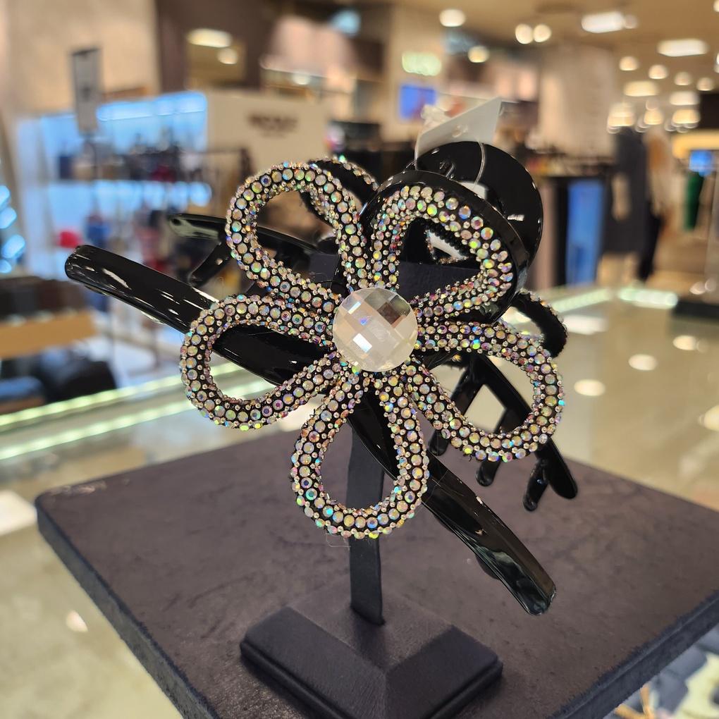 Atria Flower Wire Cubic Clip TKSHPFR0021ABF