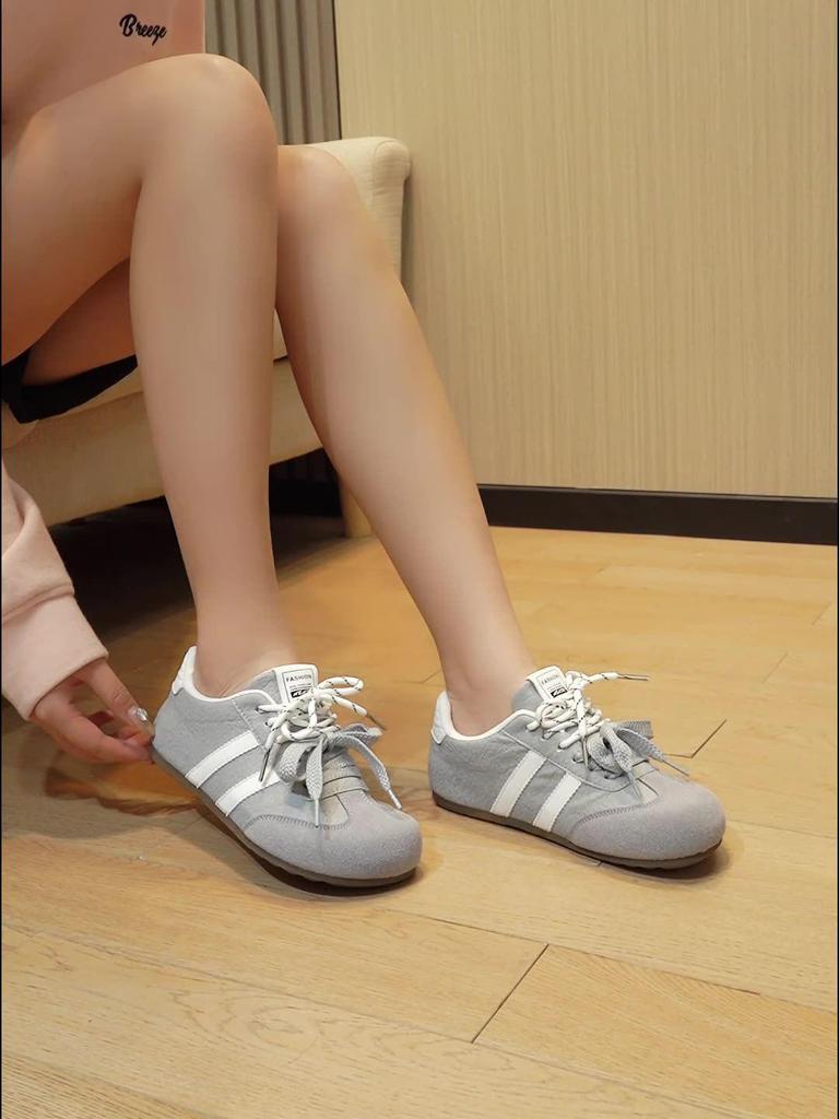 Women's Retro German-Style Lightweight Soft Sole Casual Shoes for Spring and Autumn