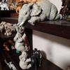 Elephant Sitter Synthetic Resin Craft Figurines Mother and Two Babies Hanging Off The Edge of Shelf Table Home Decor Gift