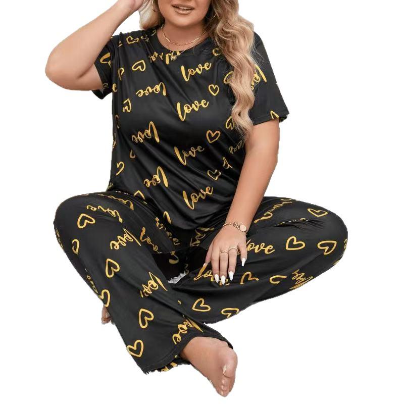 European Heart Print Plus Size Sleepwear Set: Round Neck, Short Sleeve, Long Pants