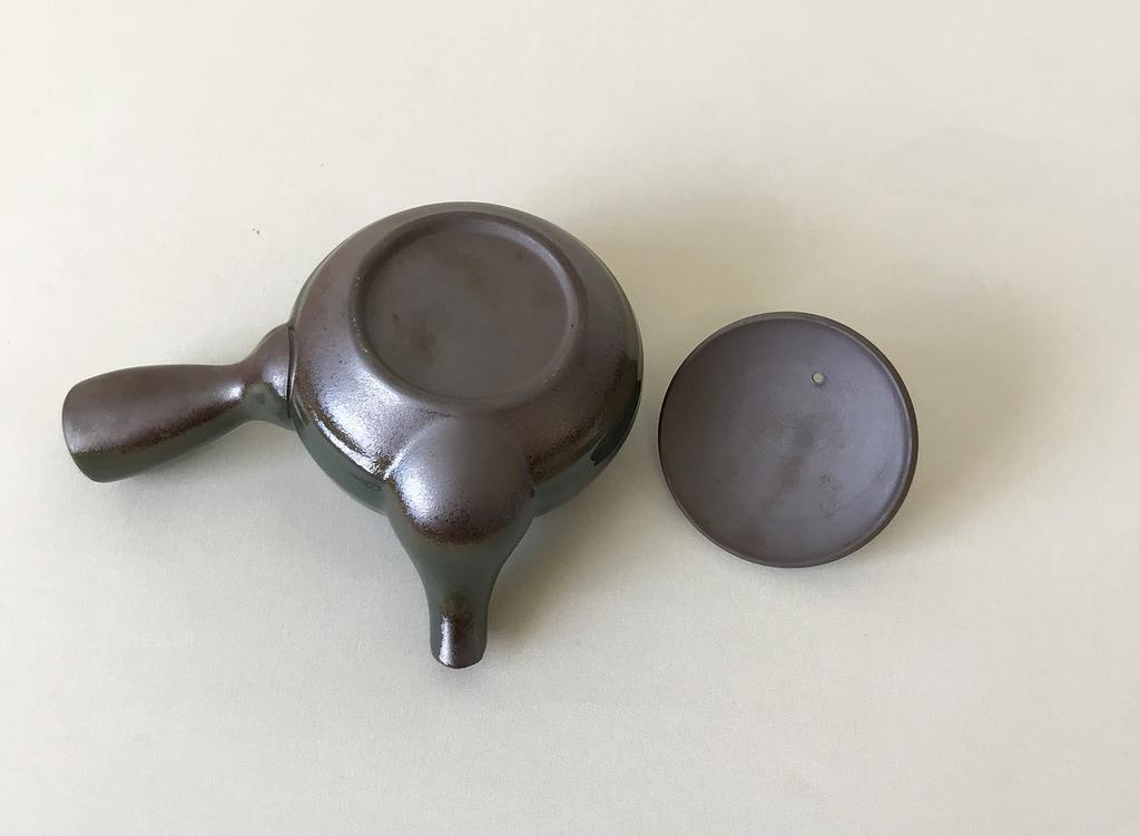 Nakashima Banko Ware Green Tea Teapot with a Mesh Bottom for Spreading Tea Leaves (Oribe Glaze)