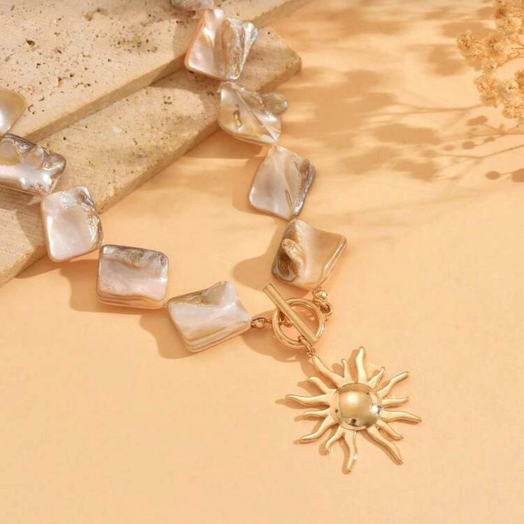 Accessories, Sweet And Cool Babes Love Multi-Pendant Necklace Shells Beaded Collarbone Chain