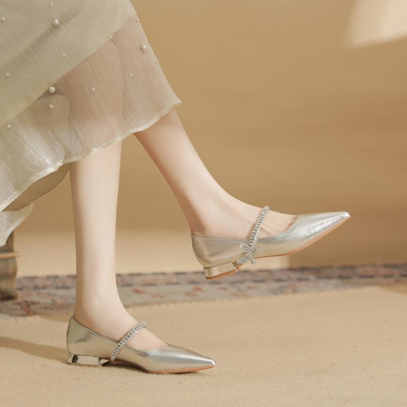 29811 [sheepskin] Thick Heel Flat Shoes Women's 2025 Pointed Rhinestone Bow Word with Mary Jane Single Shoes