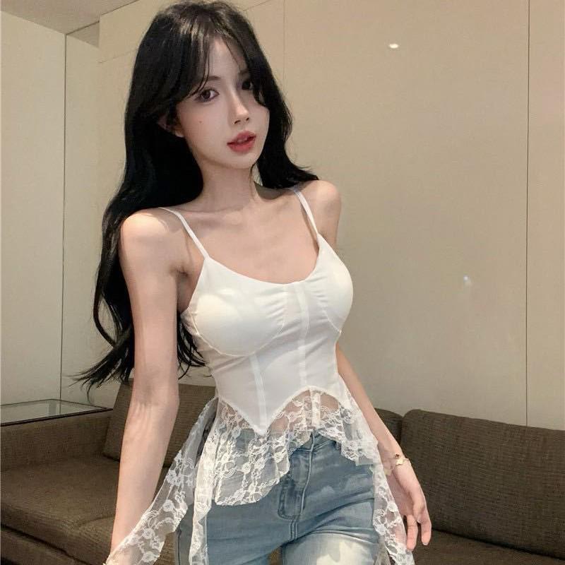 

Spicy Lace Cami: Off-Shoulder Sleeveless Tank with Chest Pads & Ribbon Detail One Size білий