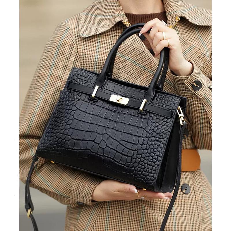 Elegant Large-Capacity Handbag for Mom - 2025 Mother's Day Gift