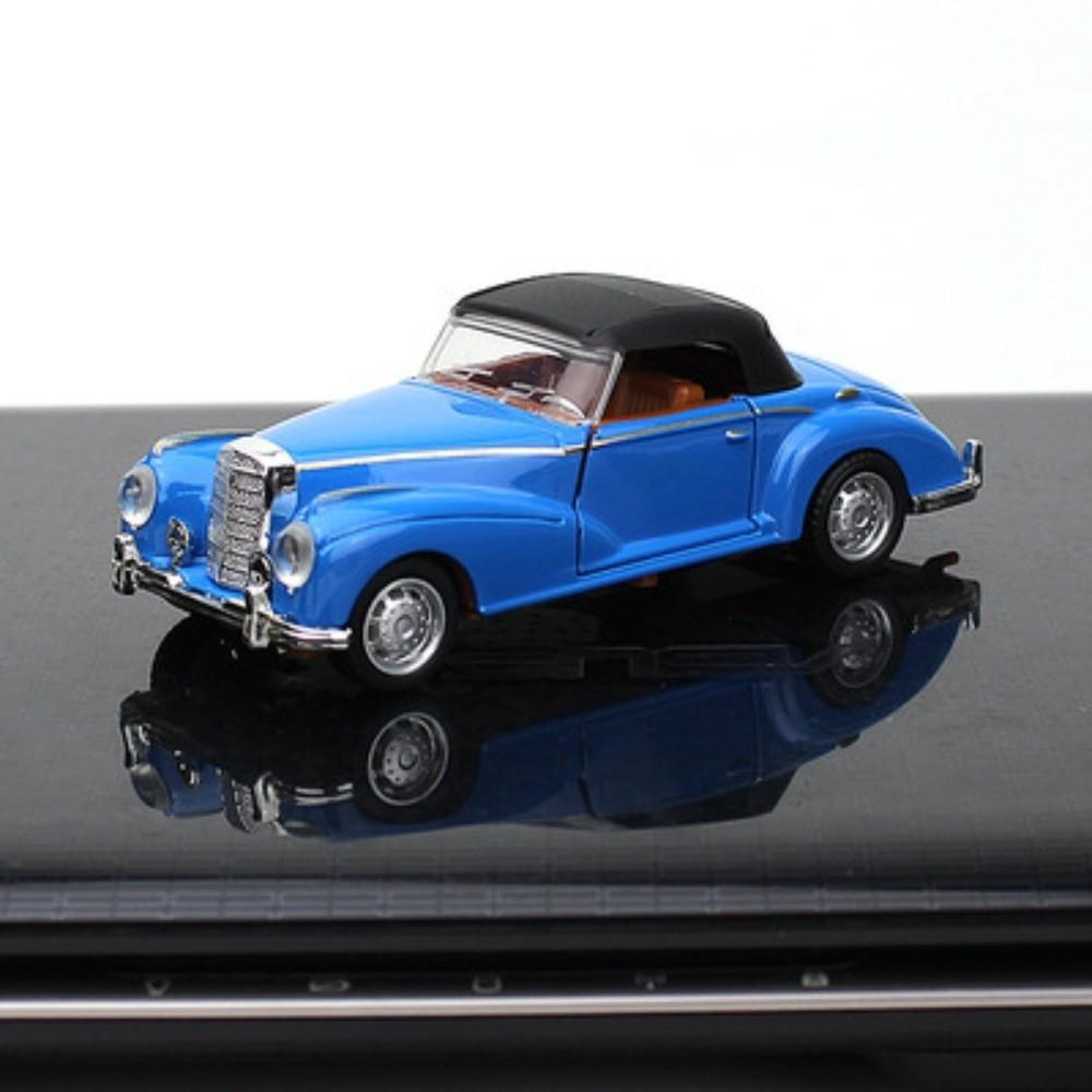 1:36 Mini Stimulation Alloy Classic Car Alloy Pull Back Retro Convertible Car Model Simulation Mini Vehicle Ornament