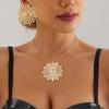 European and American Jewelry, Personalized Exaggerated Glossy Sunflower Metal Necklace, Niche Simple Sunflower Necklace for Women