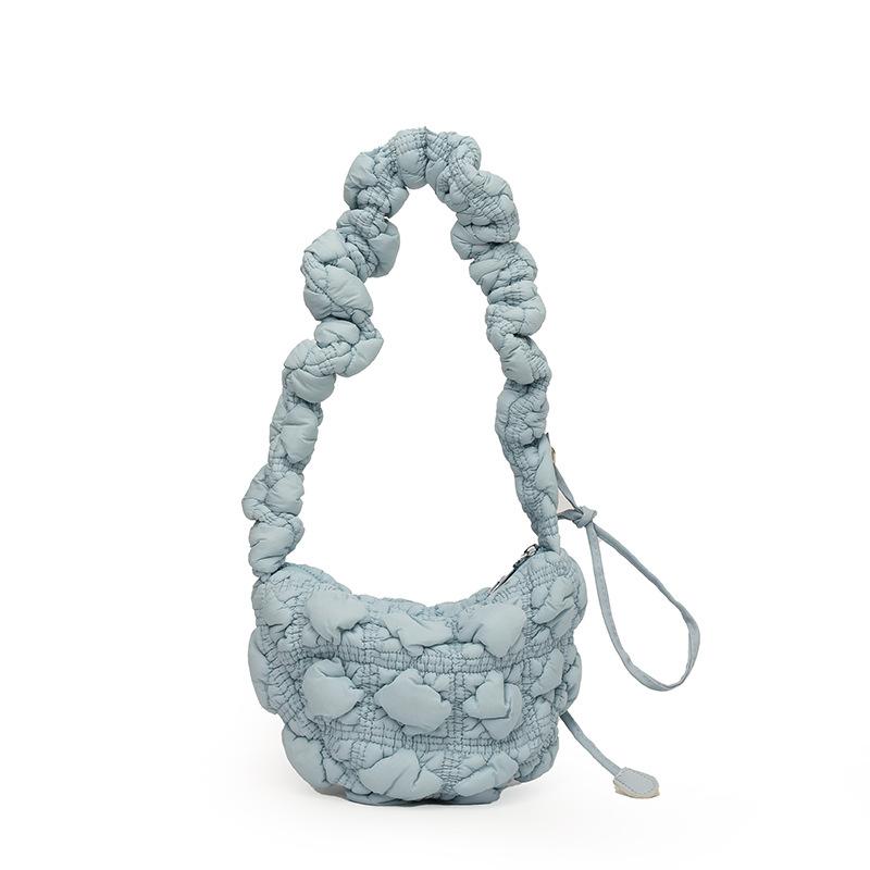 Summer new dumpling bag niche cute wind cloud pleated bag casual simple shoulder messenger bag