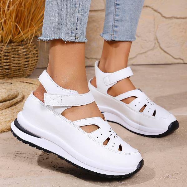

Fashion Shoes 2025 Summer Female Sandal Round Toe Clogs With Heel Large Size Girls Comfort Low Fashion Beige New Thick Big Solid Hook & 35