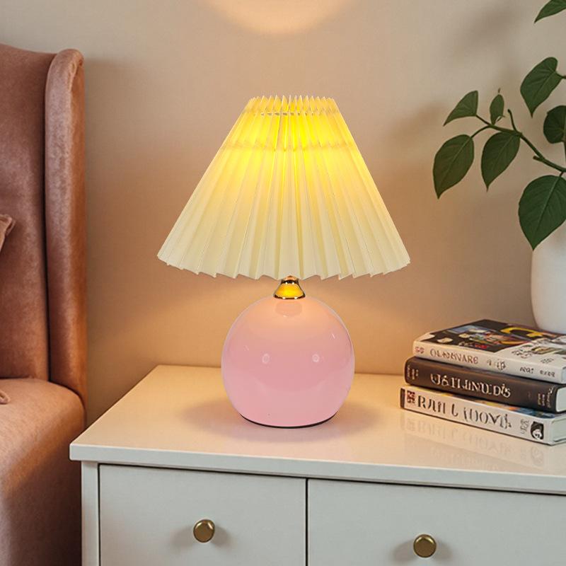 Pleated Cream-Style Table Lamp, Bedroom Bedside Lamp, Nordic Night Light, Dimmable Eye-Caring Lamp for Amazon