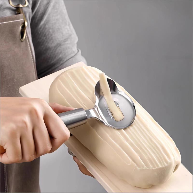 Stainless Steel Noodle Cutter Perfect for Beginners and Professionals in Cooking