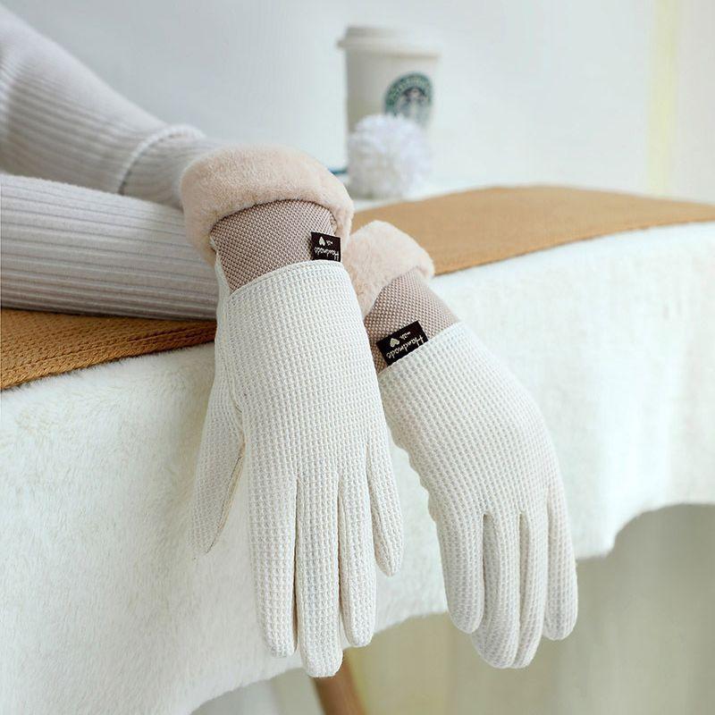Snowflake Flannel Warm Gloves For Women With Touchscreen Functionality For Commuting