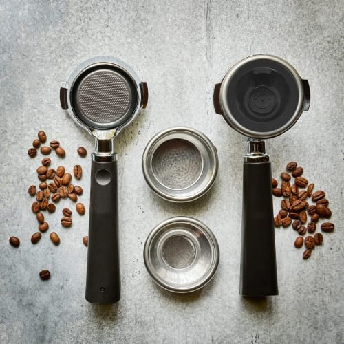 uxcell Espresso Machine Cleaning Discs, Silicone Espresso Cleaning Discs, 54mm Perforated Backflush Discs for Espresso Makers, Black, 2 Pieces