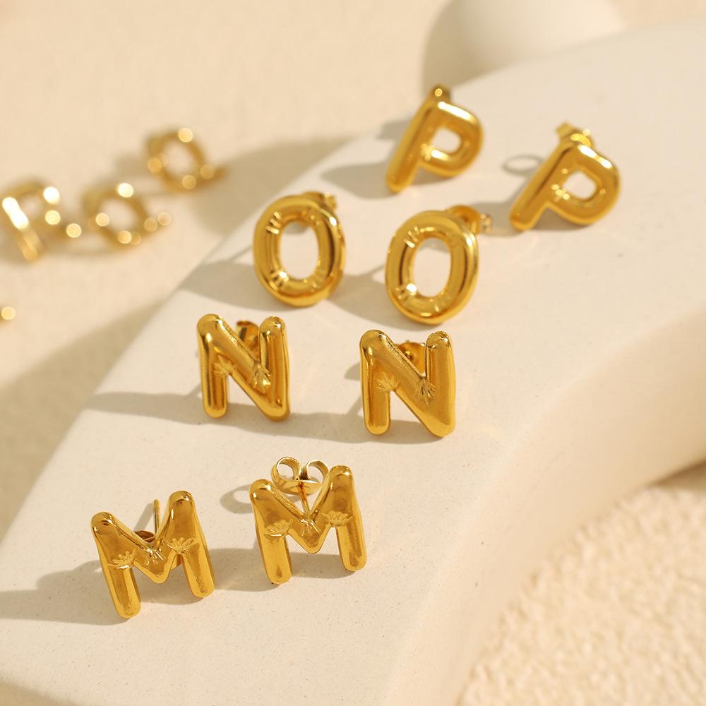 Gold Edelstahl Blase 26 Buchstaben Ohrstecker Einfache Dicke Ohrstecker