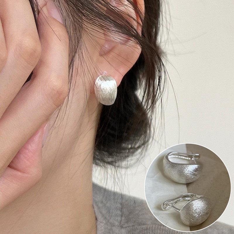 Geometric Minimalist Retro Women's Round Ball Ear Cuffs - Trendy Niche Design Earrings
