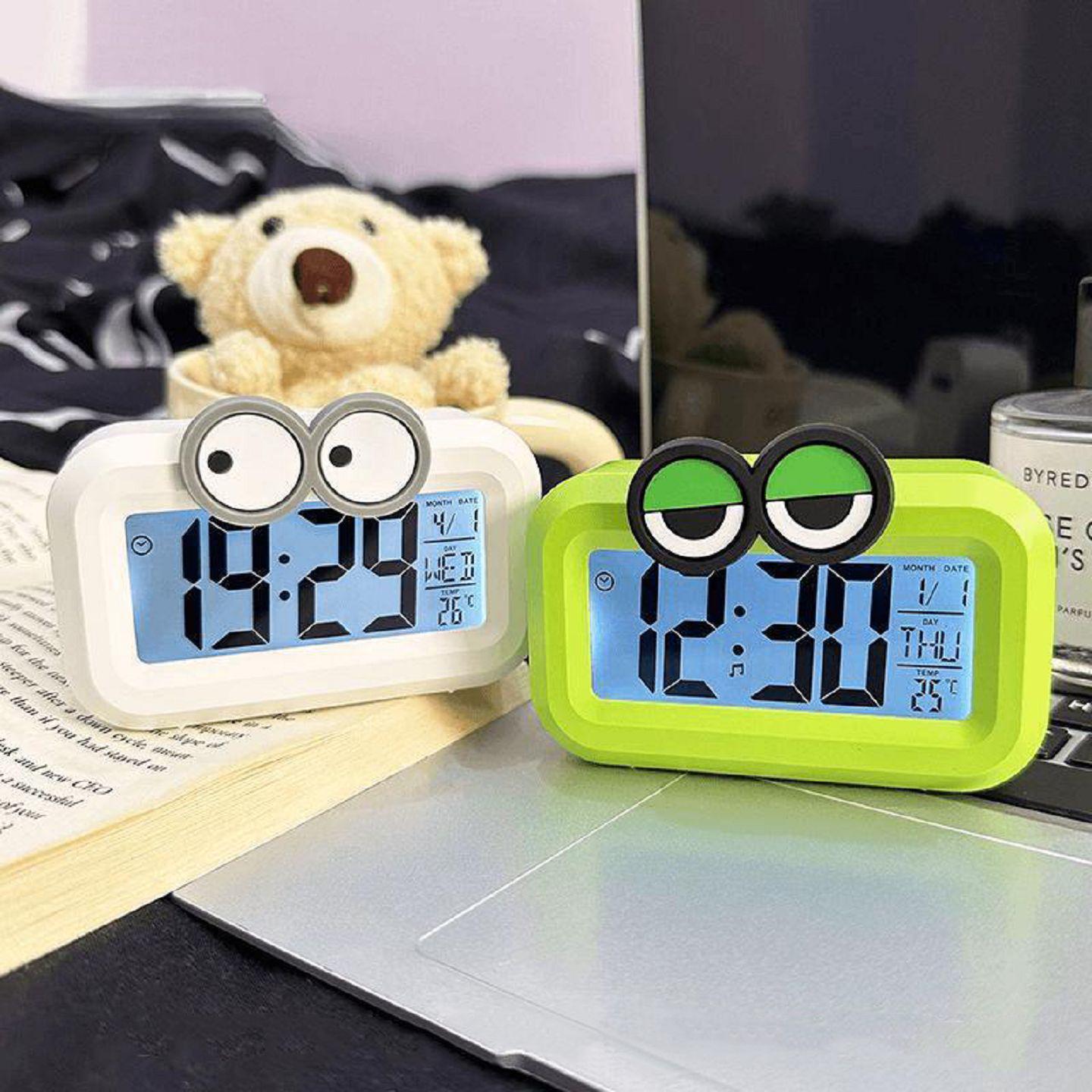 

Newcomer Discount: Cute Multifunctional Luminous Alarm Clock - Perfect for Students & Bedside Use Regular
