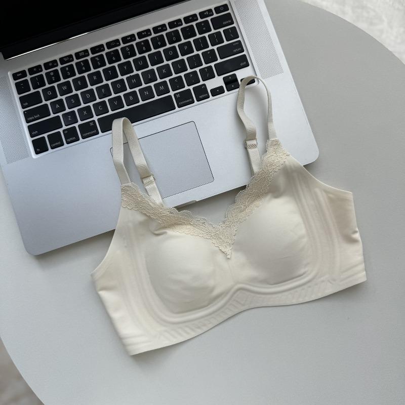 Liquid Foundation Seamless Soft Support Underwear Summer Thin Breathable Anti-sagging Close Sub-breasts Small Breasts Gather Invisible Bra Cover