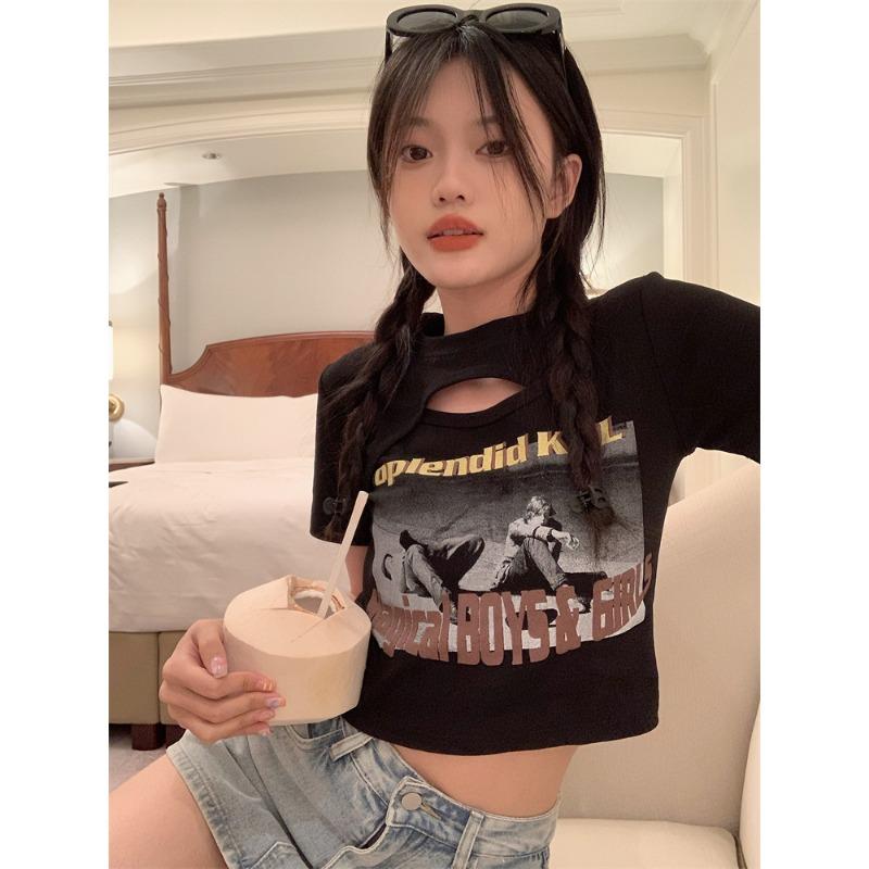 Short Hot Girl T-shirt for Women In Summer American Slim Short Sleeves Sweet and Spicy Slim Design Student Top