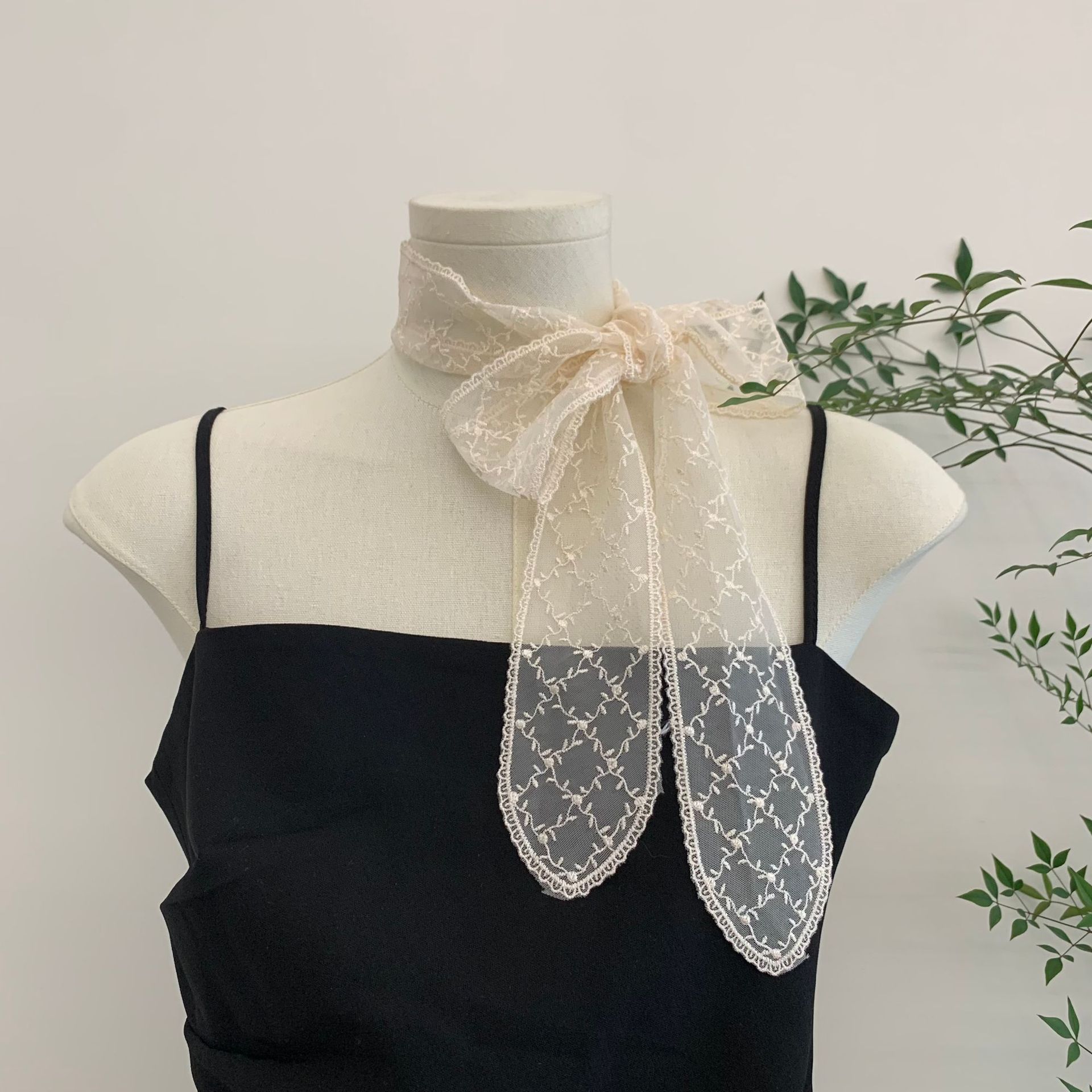 Korean temperament retro lace belt headband long ribbon decorative scarf ins small silk scarf necklace silk scarf women 7-130