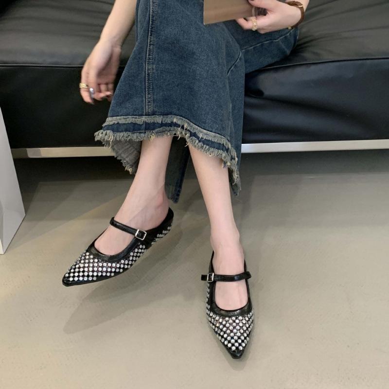 2025 summer new fashion sparkling rhinestone hollow pointed head soft bottom bag head inner height-increasing slippers